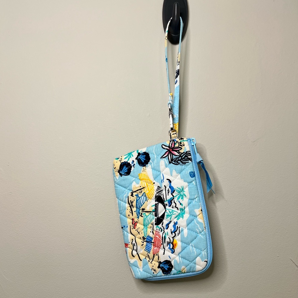 Vera Bradley Blue Beach Scene quilted  Wristlet